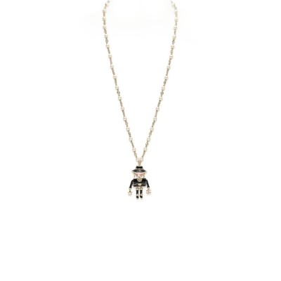 CHANEL NECKLACES AND PENDANTS CHANEL NECKLACES AND PENDANTS